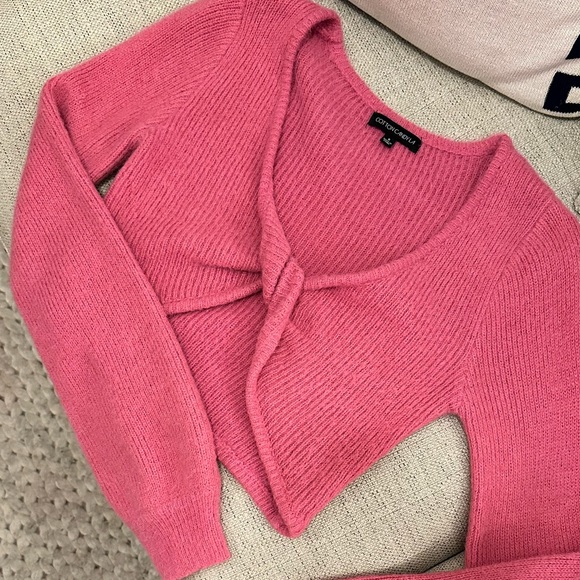 Pink Shrug Sweater 🩷 - Picture 2 of 3